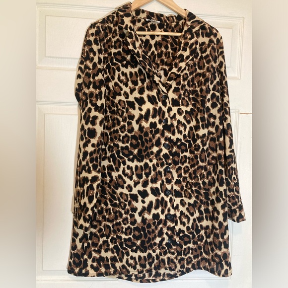 Charlotte Russe Dresses & Skirts - Leopard Print Dress, Mini, Charlotte Russe, size medium, excellent condition